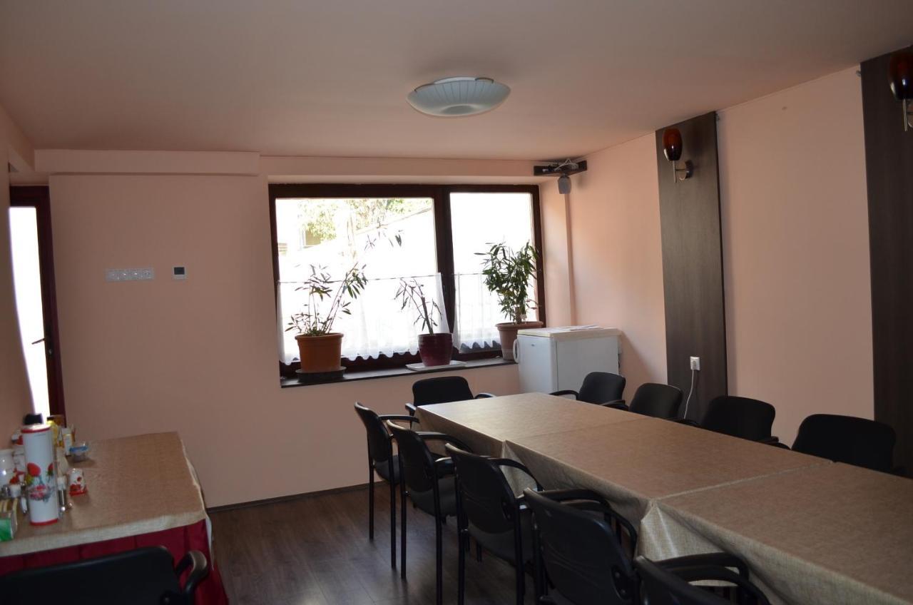 Holdfenyszallas Bed & Breakfast Szeged Exterior photo
